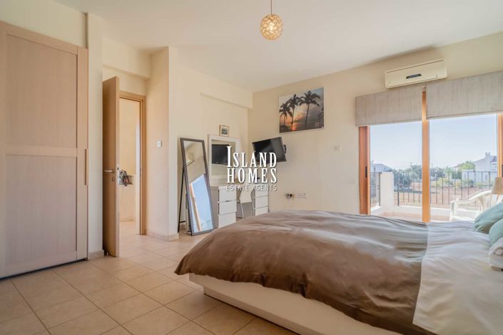 Image No.25-3 Bed Villa / Detached for sale