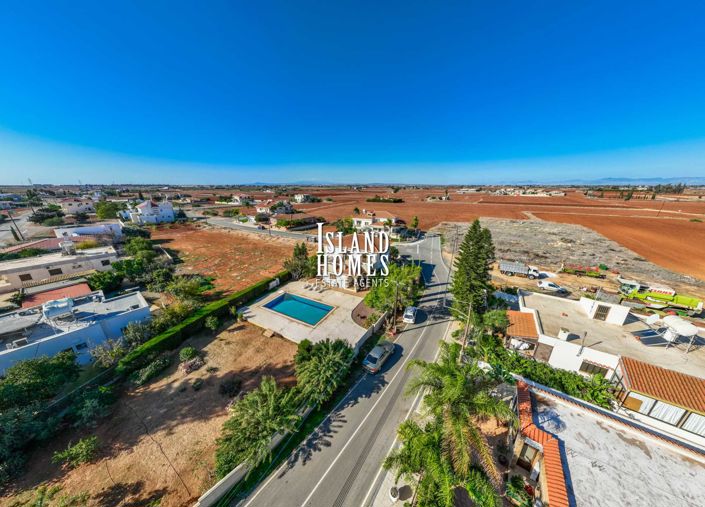 Image No.41-3 Bed Villa / Detached for sale