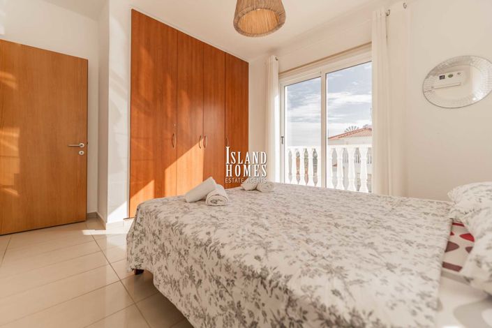 Image No.16-3 Bed Semi-Detached for sale