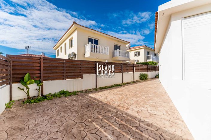 Image No.23-3 Bed Semi-Detached for sale