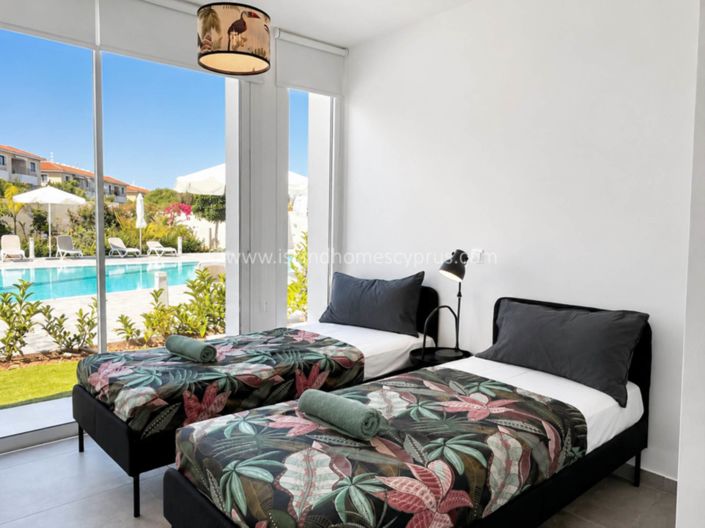 Image No.12-2 Bed Apartment for sale