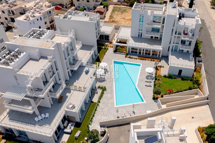 Image No.20-2 Bed Apartment for sale
