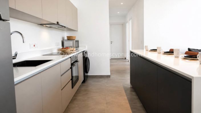 Image No.8-2 Bed Apartment for sale