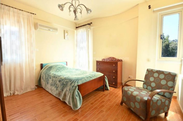 Image No.10-3 Bed Villa for sale