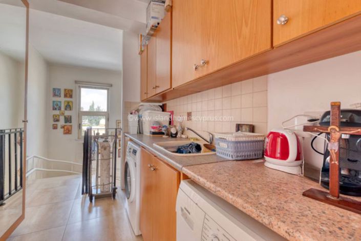 Image No.8-3 Bed Townhouse for sale