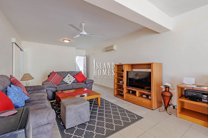 Image No.8-3 Bed Apartment for sale