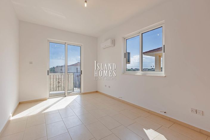 Image No.26-3 Bed Villa for sale
