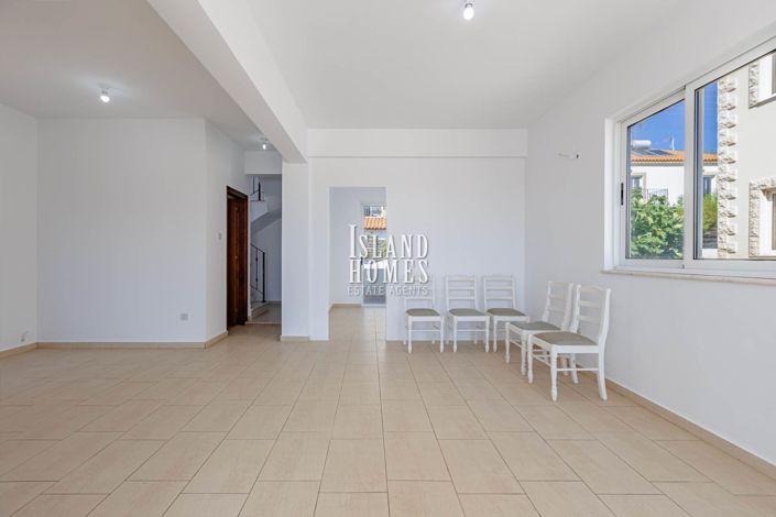 Image No.6-3 Bed Villa for sale