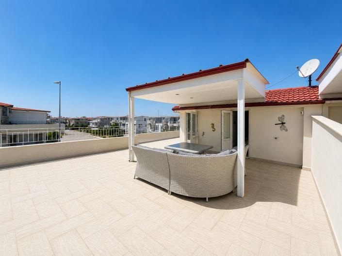 Image No.18-4 Bed Semi-Detached for sale