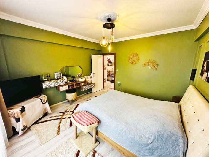 Image No.27-4 Bed Duplex for sale
