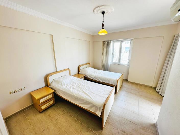 Image No.14-4 Bed Semi-Detached for sale