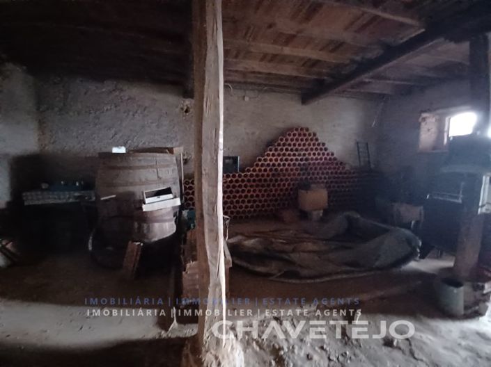 Image No.21-3 Bed House for sale