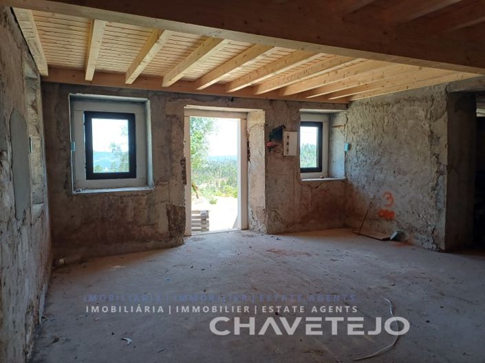 Image No.11-3 Bed House for sale