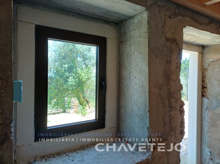 Image No.13-3 Bed House for sale