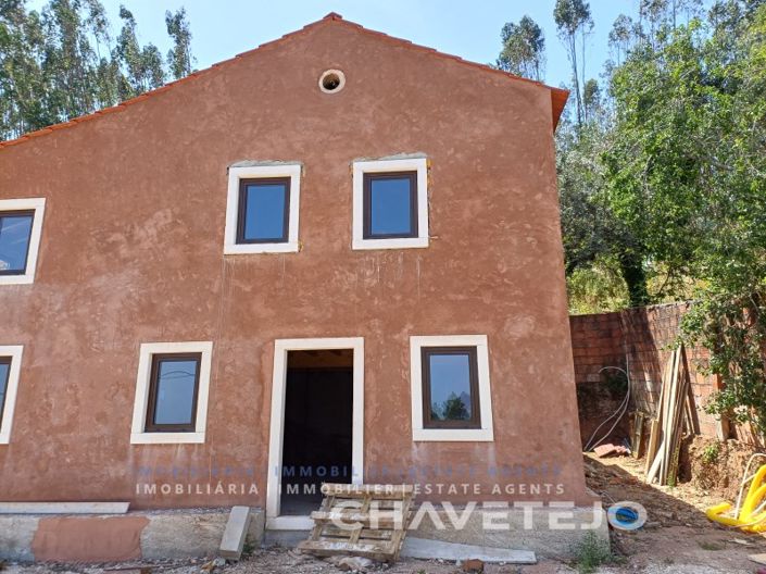 Image No.6-3 Bed House for sale