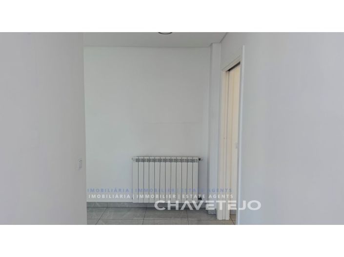 Image No.16-3 Bed House for sale