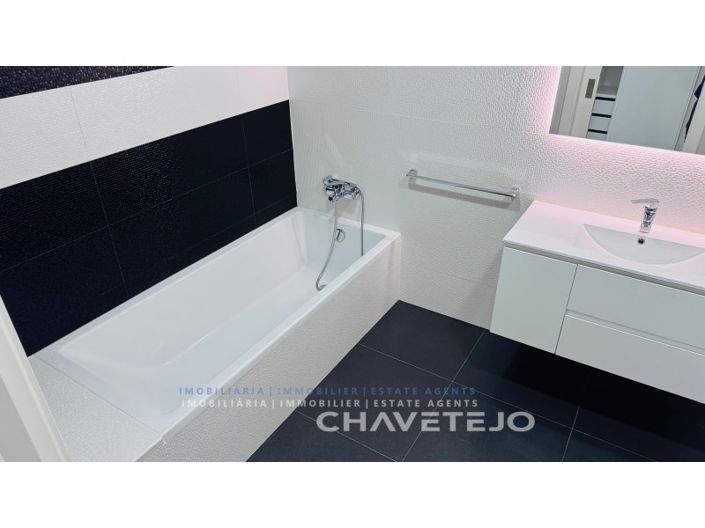 Image No.22-3 Bed House for sale