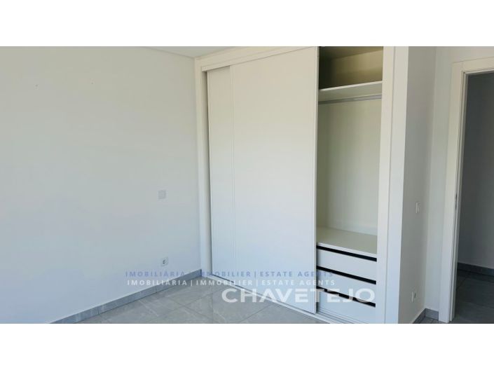 Image No.29-3 Bed House for sale