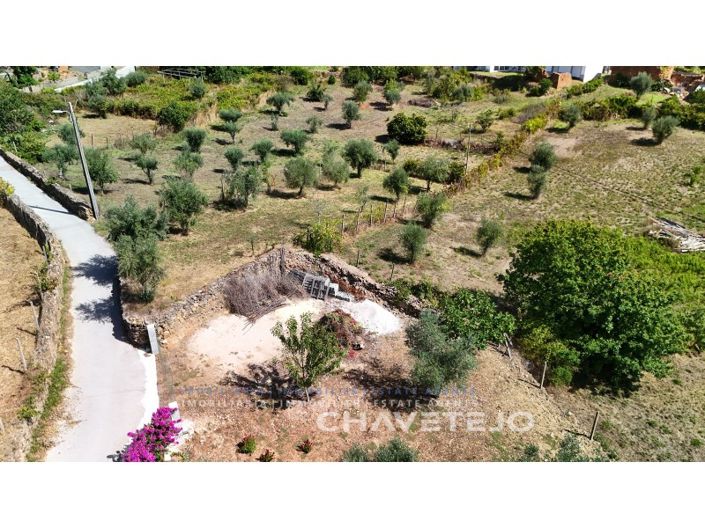 Image No.17-5 Bed Farmhouse for sale