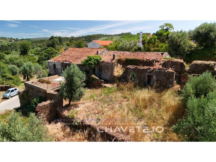 Image No.26-2 Bed Farmhouse for sale