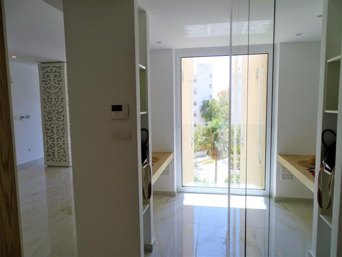 Image No.10-3 Bed Apartment for sale