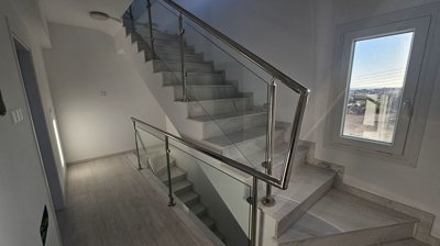 15081372744