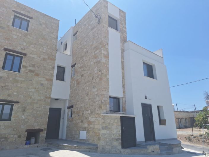 Image No.9-3 Bed Townhouse for sale