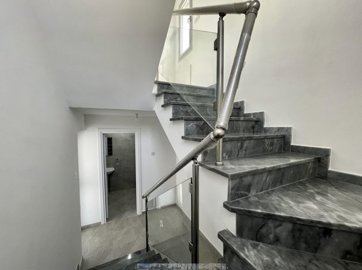 15132100302