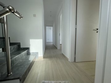 15132104272