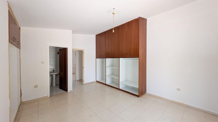 Image No.7-4 Bed Villa for sale