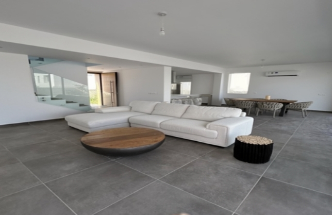 Image No.6-4 Bed Villa for sale