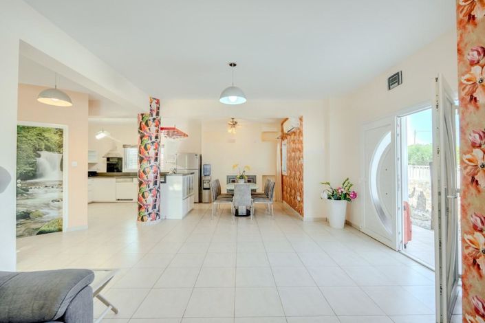Image No.4-4 Bed Villa for sale