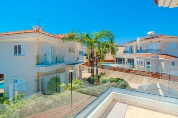 Image No.9-4 Bed Villa for sale