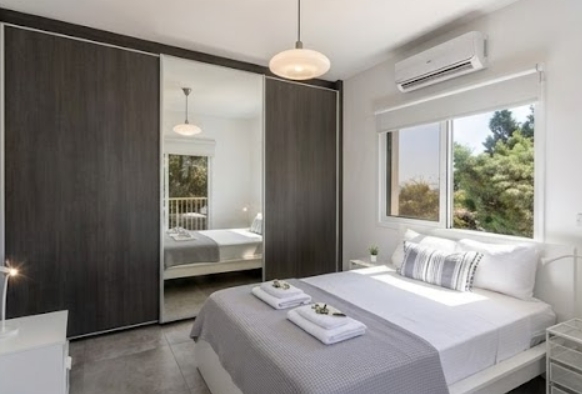Image No.10-4 Bed Villa for sale