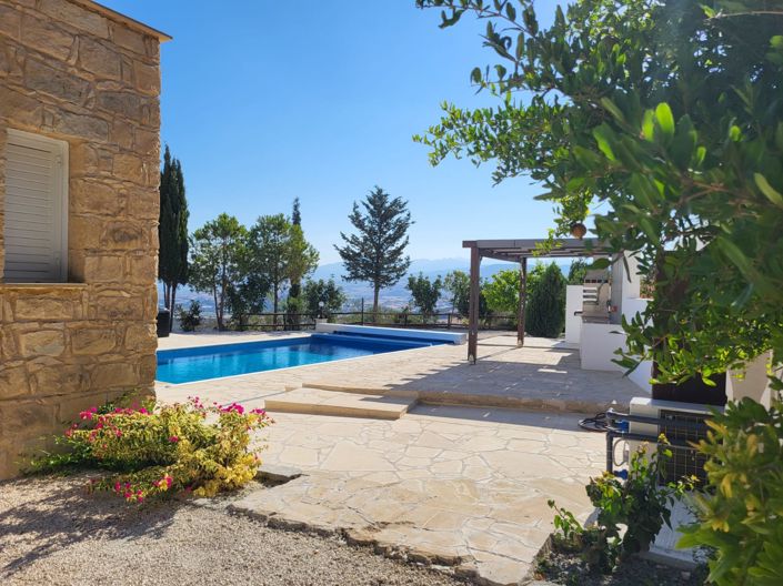 Image No.2-5 Bed Villa for sale