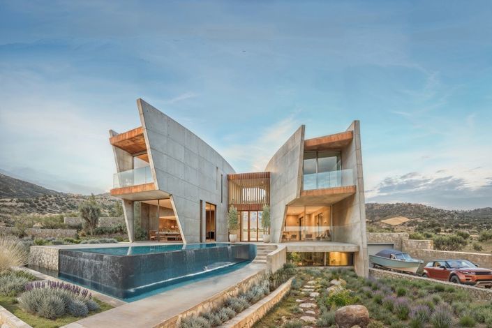Image No.2-6 Bed Villa for sale