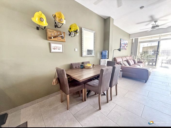 Image No.9-2 Bed Townhouse for sale