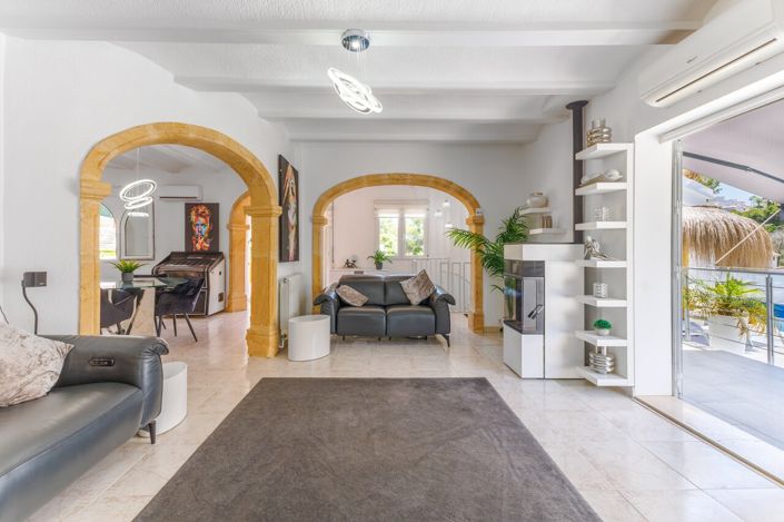 Image No.4-4 Bed Villa for sale