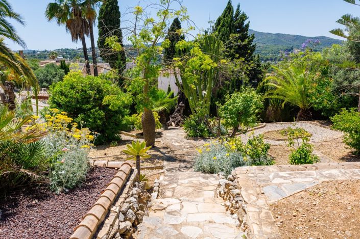 Image No.35-6 Bed Villa for sale