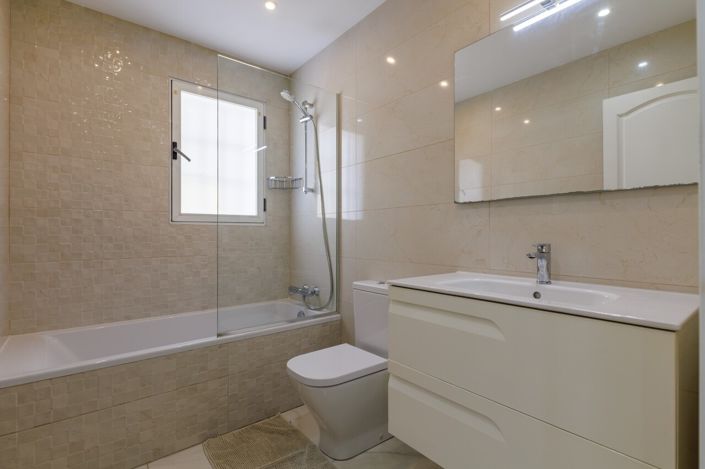 Image No.23-3 Bed Villa for sale