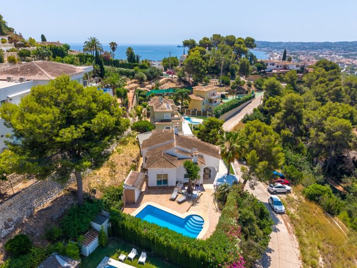 Image No.10-3 Bed Villa for sale