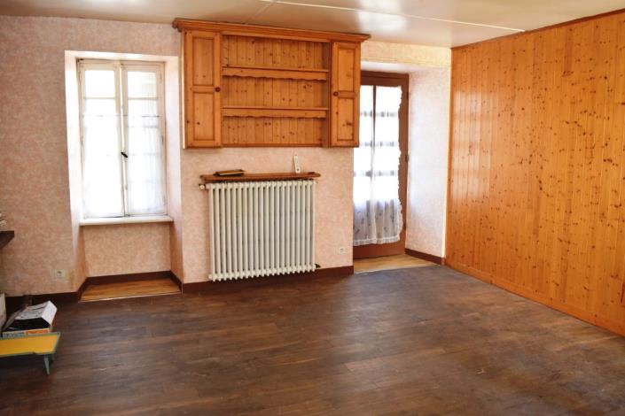 Image No.16-6 Bed House for sale