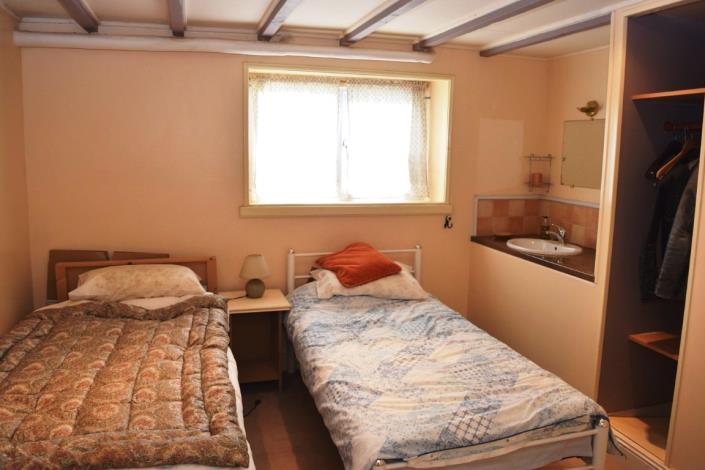 Image No.20-3 Bed House for sale