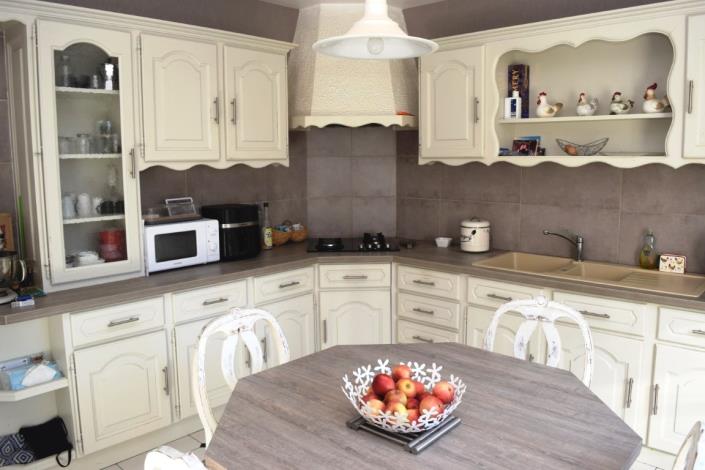 Image No.8-4 Bed House for sale
