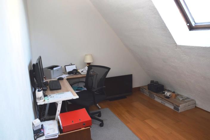 Image No.21-4 Bed House for sale