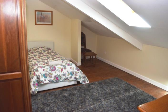 Image No.16-8 Bed House for sale