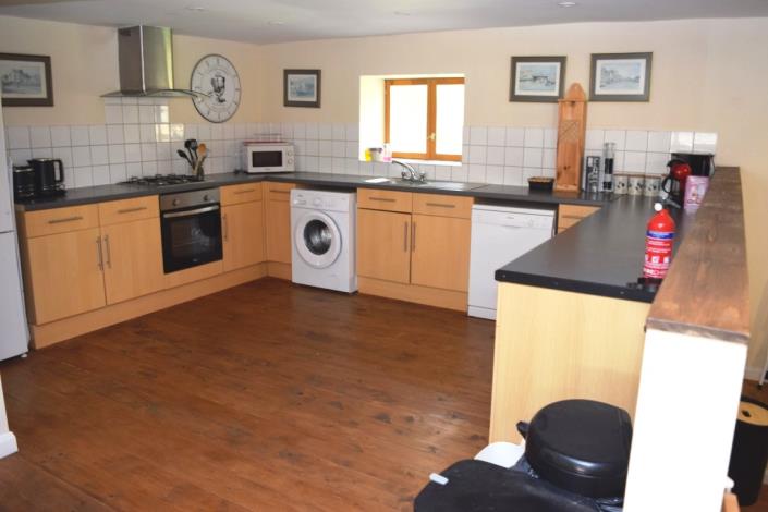 Image No.23-8 Bed House for sale