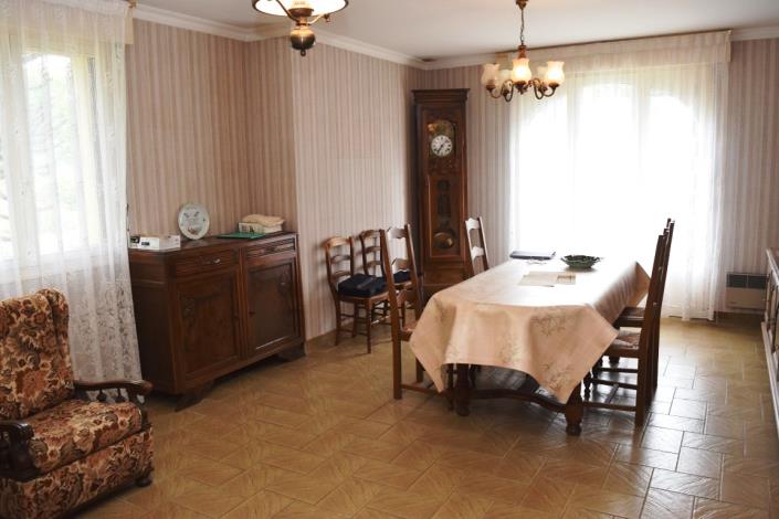 Image No.6-4 Bed House for sale