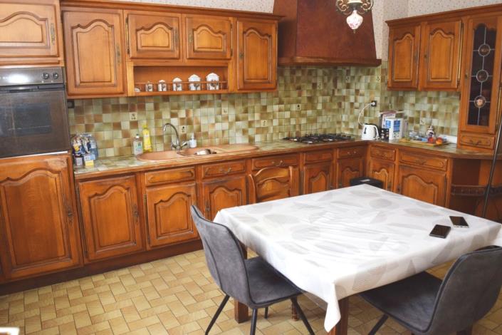 Image No.8-4 Bed House for sale