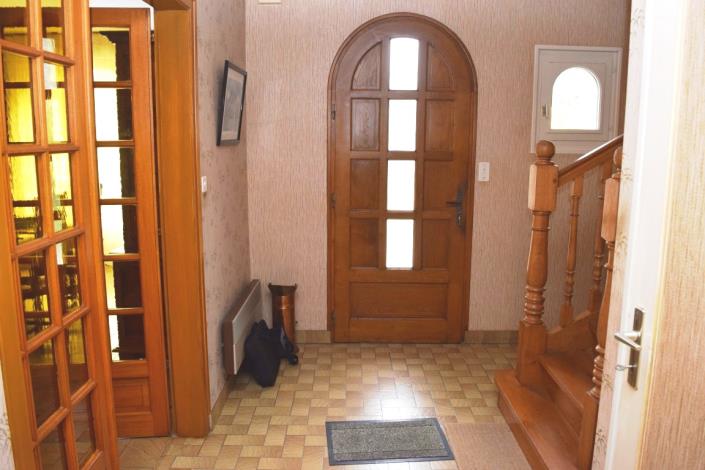 Image No.15-4 Bed House for sale